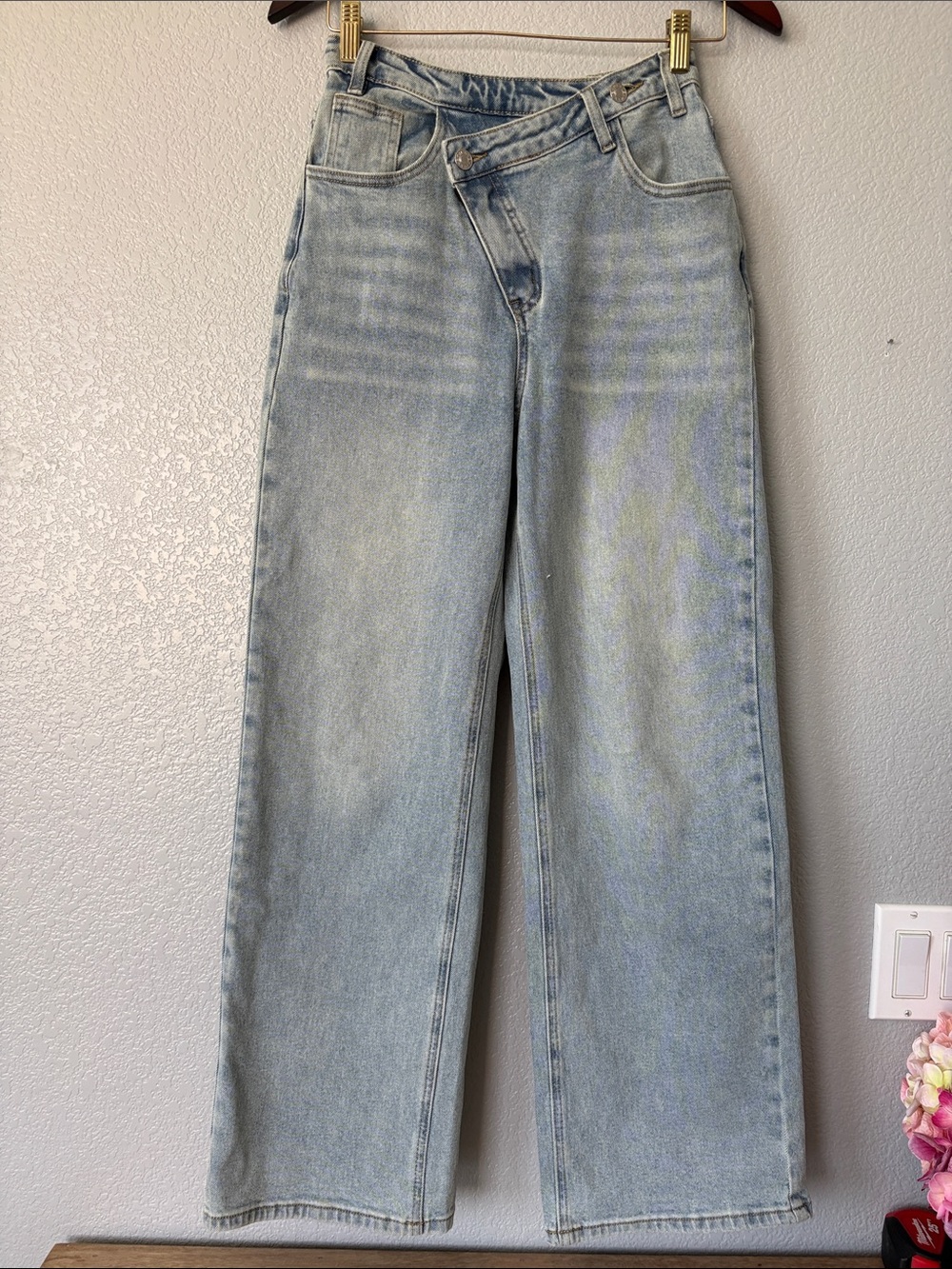 Commense Light Wash Wide Leg Jeans